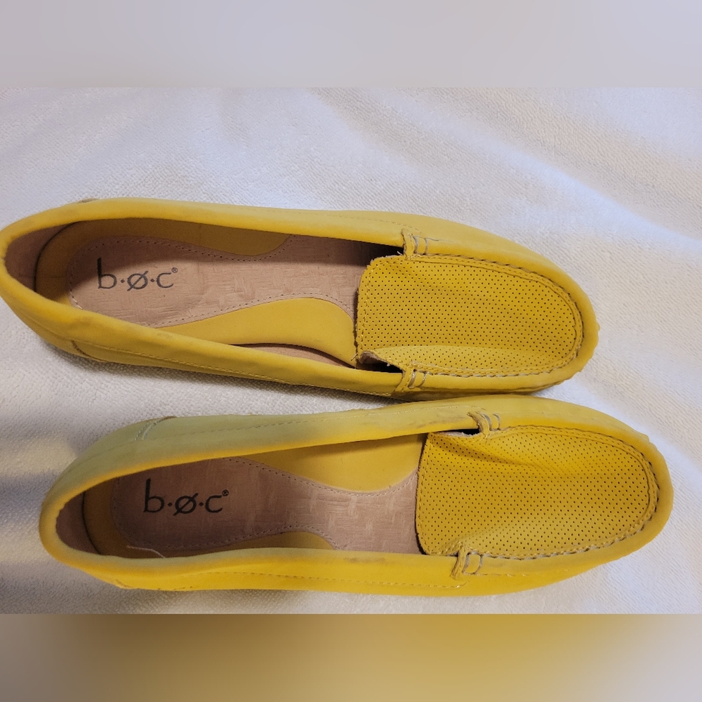 b.o.c. Women's Sunny Yellow Loafers